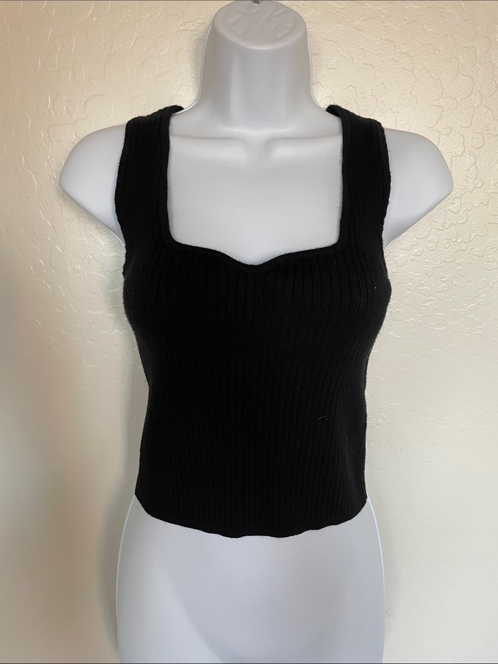 Avec Les Filles Black Ribbed Sweetheart Tank